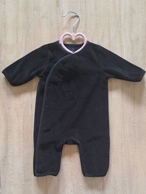 Baby Gap Black Fleece Footed Romper Snap Front Cozy Soft One Piece Dressy Infant